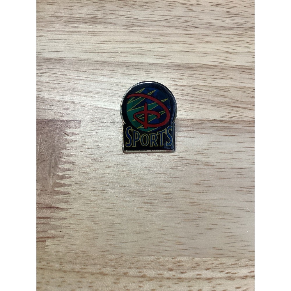WDW Disney Pin Cast Disney Sports Logo‎ D Sports Pin